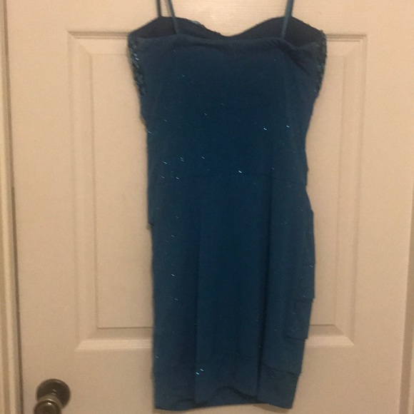 Semi Formal/Cocktail Dress - Picture 3 of 7